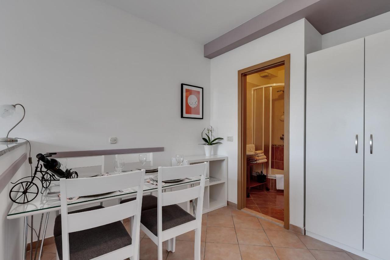 Apartments Divna Baška Voda Extérieur photo