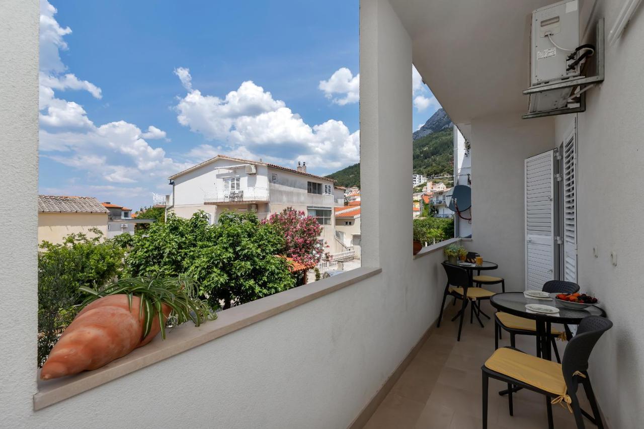 Apartments Divna Baška Voda Extérieur photo