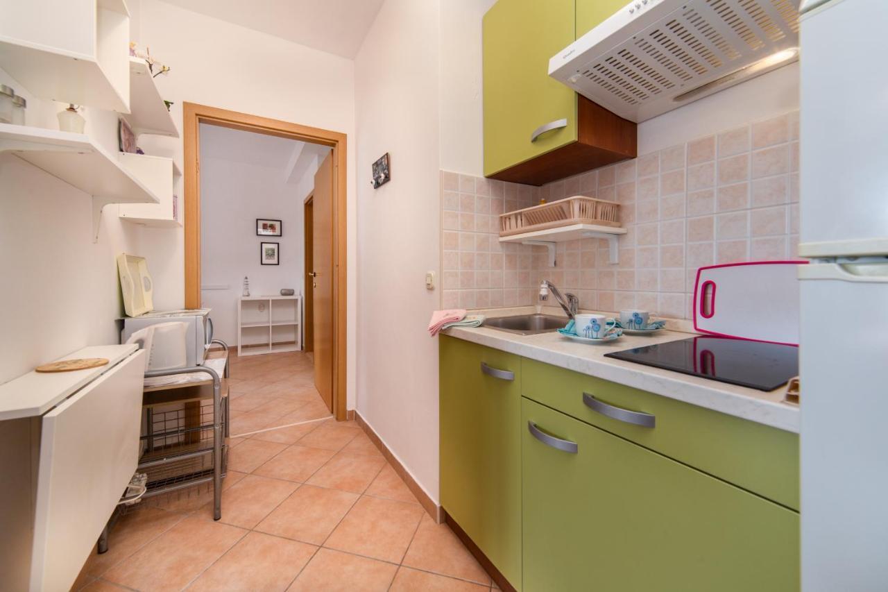 Apartments Divna Baška Voda Extérieur photo