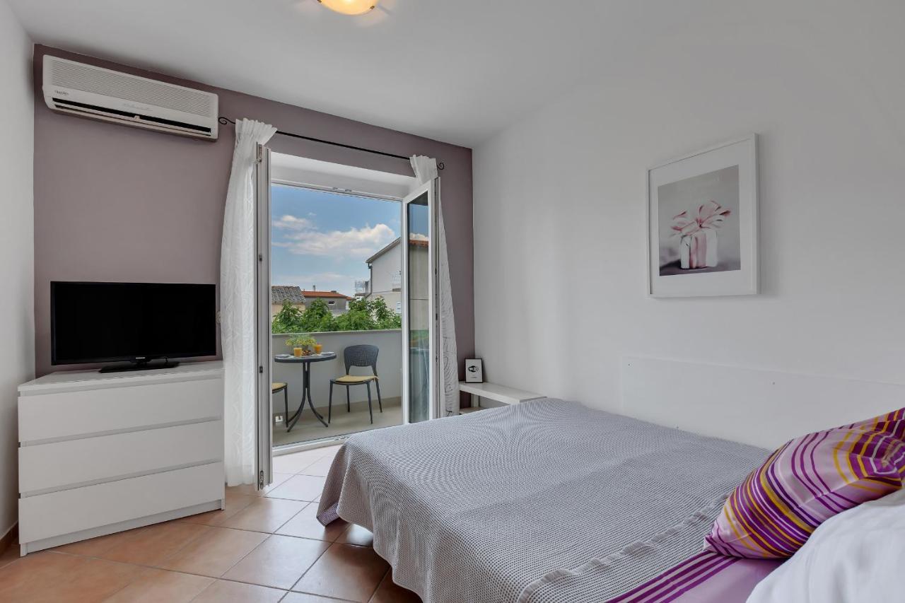 Apartments Divna Baška Voda Extérieur photo