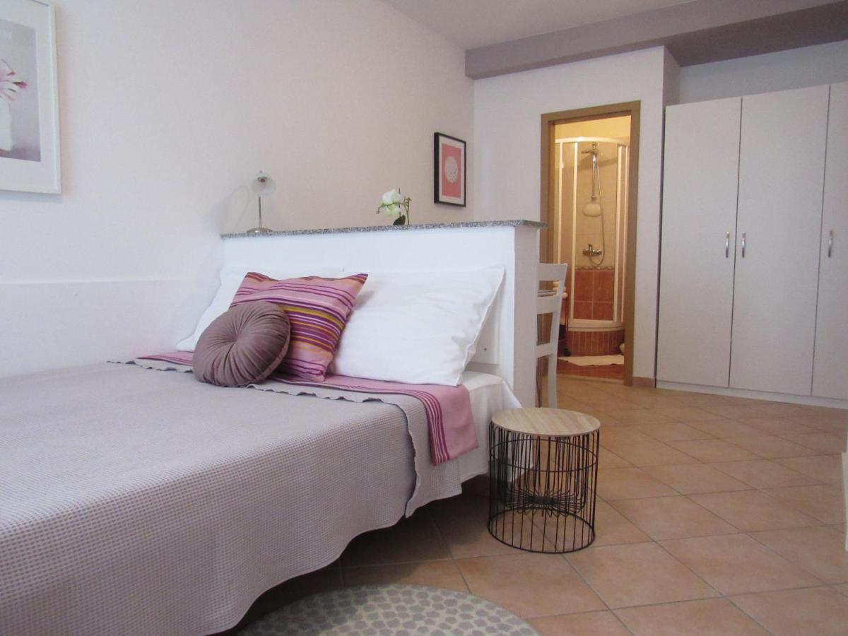 Apartments Divna Baška Voda Extérieur photo