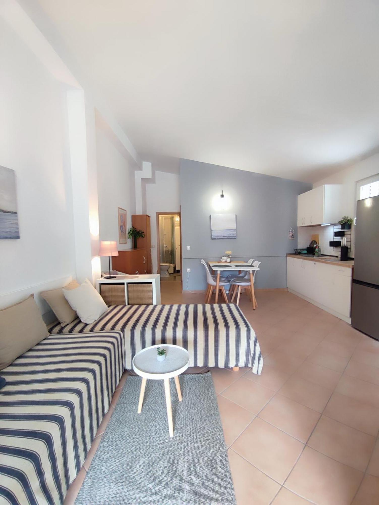 Apartments Divna Baška Voda Extérieur photo