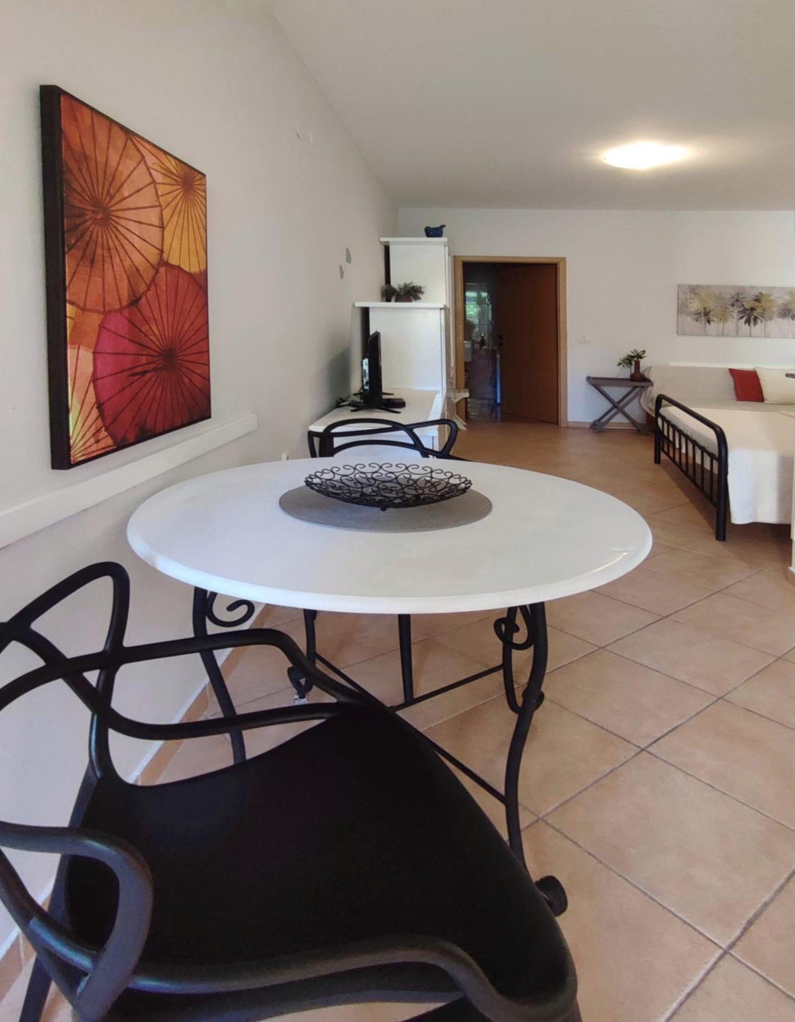 Apartments Divna Baška Voda Extérieur photo
