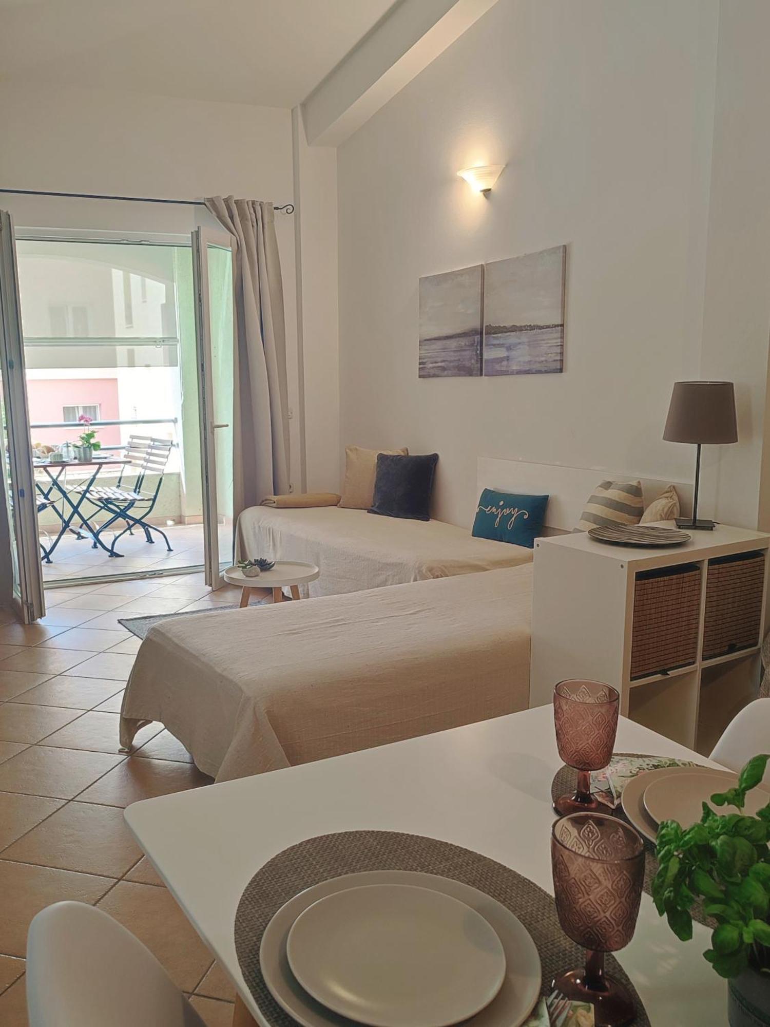 Apartments Divna Baška Voda Extérieur photo