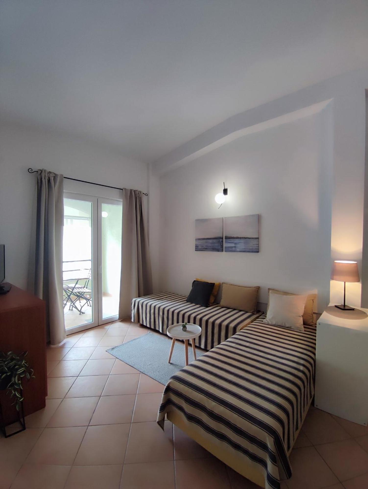 Apartments Divna Baška Voda Extérieur photo