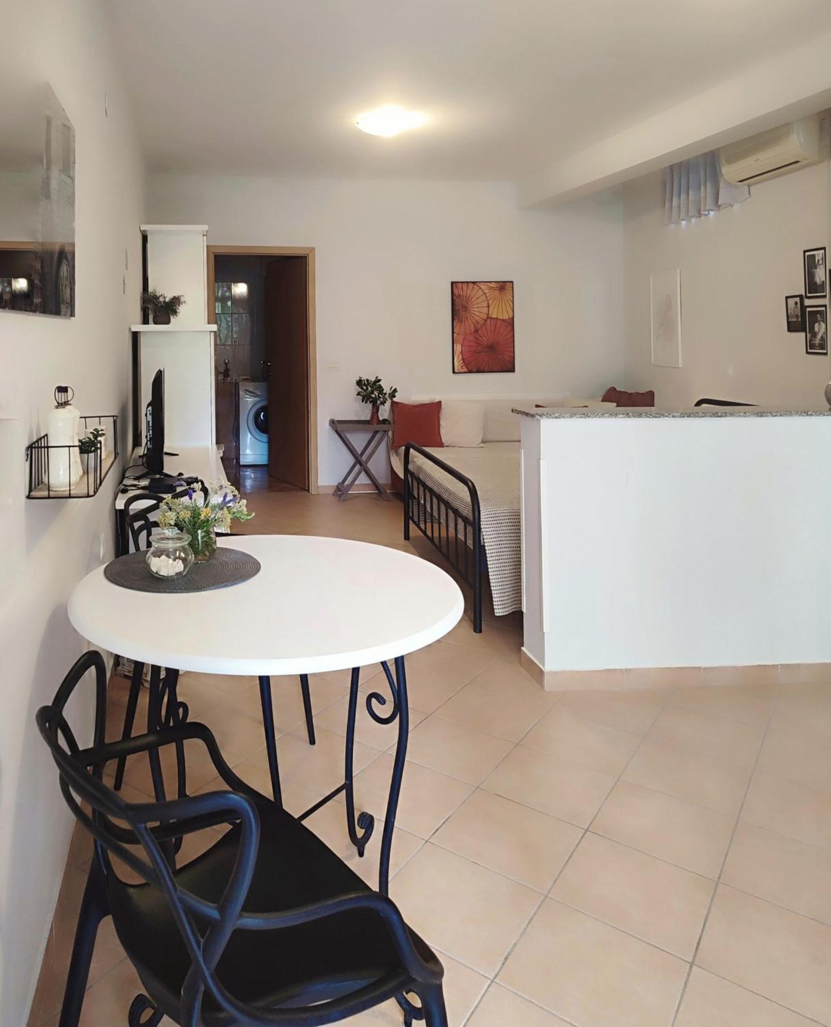 Apartments Divna Baška Voda Extérieur photo